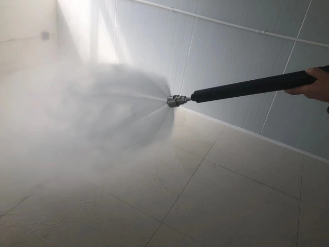 Dual Spray Mode- Nozzle Mist Water